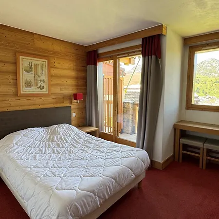 Apartment Le Centaure - Grand Pour 10 Personnes - Avec Acces Direct Aux Pistes Mae-0541